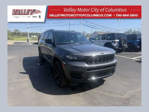 Used 2024 Jeep Grand Cherokee L Altitude image 1