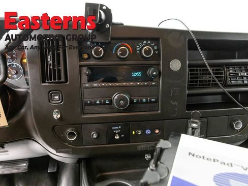 Used 2021 Chevrolet Express 2500 RWD image 11