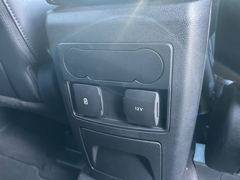 Used 2023 Ford Explorer XLT w/ Equipment Group 202A image 36