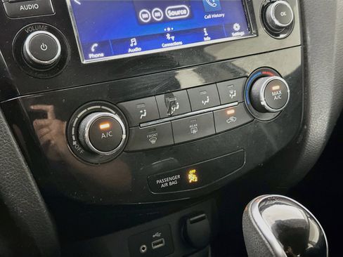 Used 2020 Nissan Rogue Sport S FWD image 23
