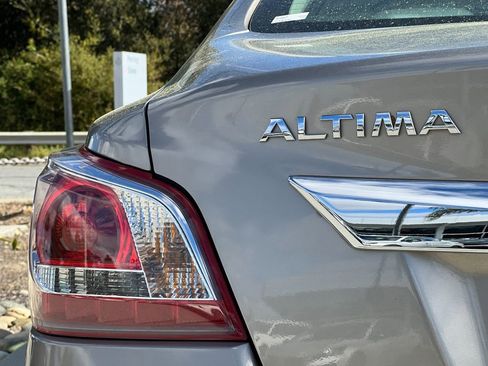 Used 2013 Nissan Altima 2.5 S image 25