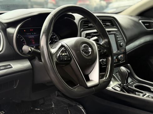 Used 2017 Nissan Maxima 3.5 SV FWD image 10