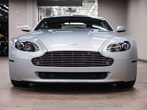Used 2007 Aston Martin V8 Vantage Coupe RWD image 8
