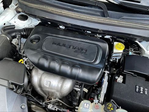 Used 2023 Jeep Cherokee Altitude Lux AWD/4WD image 30