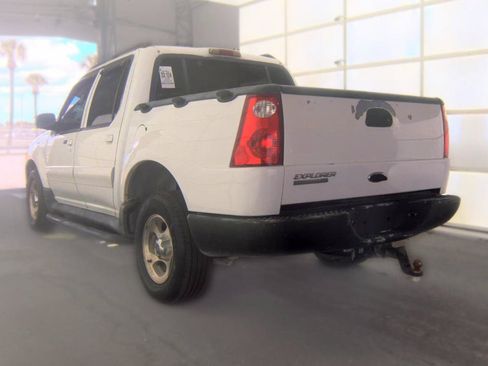 Used 2005 Ford Explorer Sport Trac XLT RWD image 4