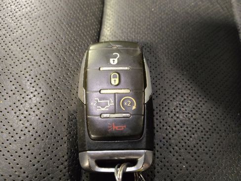 Used 2021 RAM 1500 Laramie image 32