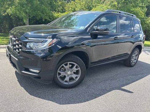 Used 2024 Honda Passport TrailSport image 1