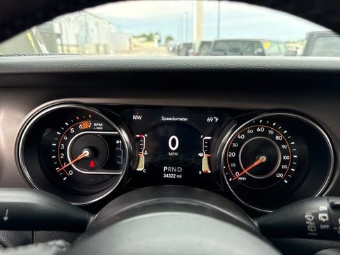 Used 2021 Jeep Wrangler Unlimited Sport w/ Sun And Sound Package AWD/4WD image 17