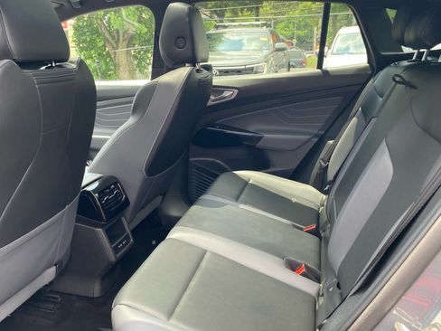 Certified 2023 Volkswagen ID.4 Pro S AWD/4WD image 19