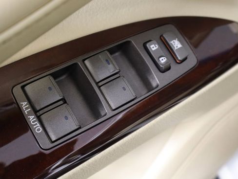Used 2015 Lexus LX 570 4WD image 22