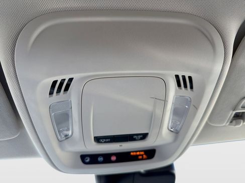 Used 2022 Buick Envision Essence w/ Safety Package AWD/4WD image 24