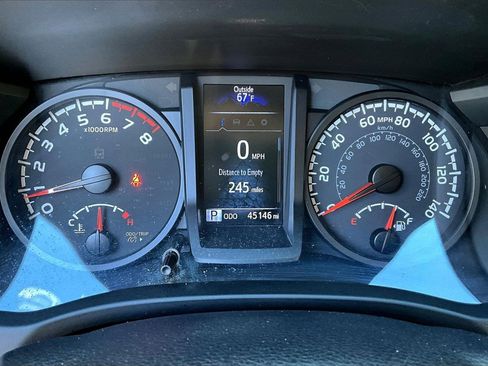 Used 2023 Toyota Tacoma SR image 12