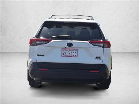 Used 2024 Toyota RAV4 XLE AWD/4WD image 7
