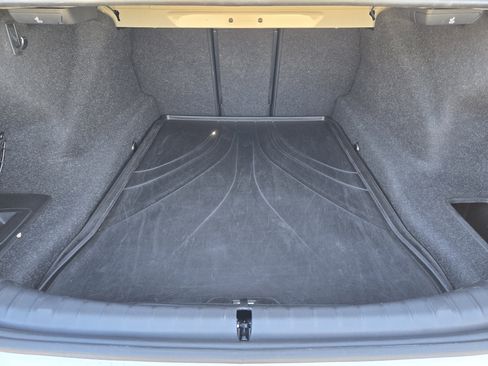 Used 2020 BMW 530i w/ Convenience Package image 35