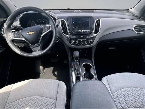 Used 2022 Chevrolet Equinox LS FWD image 7