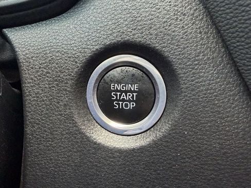 Used 2023 Toyota Corolla SE FWD image 20