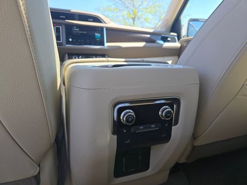 Used 2022 GMC Yukon Denali w/ Max Trailering Package AWD/4WD image 27