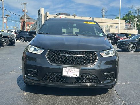 Certified 2023 Chrysler Pacifica Touring-L w/ S Appearance Package FWD image 2