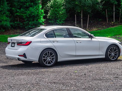 Used 2021 BMW 330i xDrive 330i xDrive w/ Convenience Package image 9