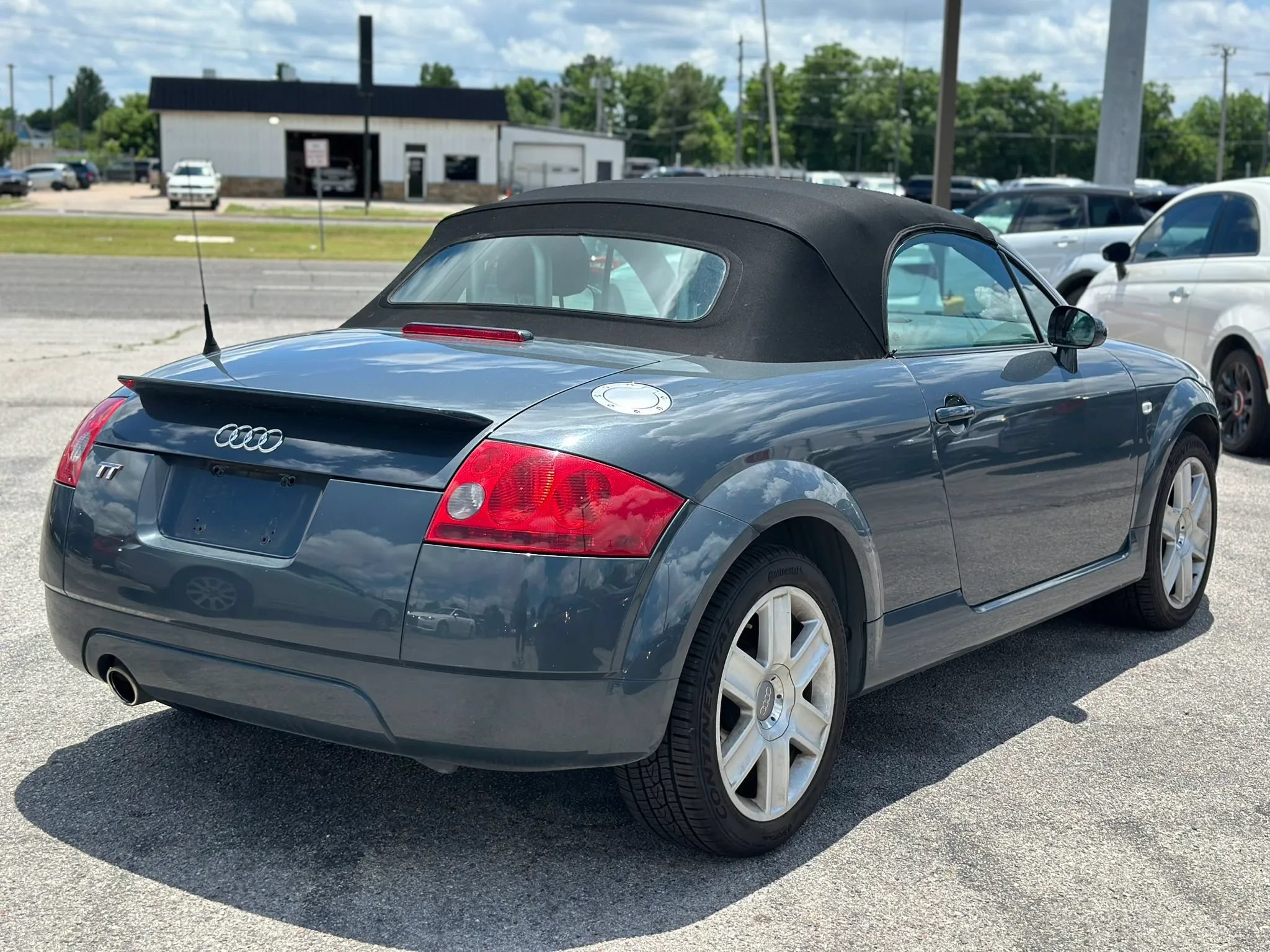 Used 2005 Audi TT 1.8T FWD image 11