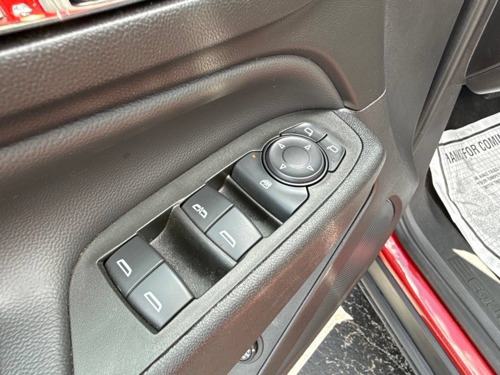 Used 2024 Chevrolet Equinox LT AWD/4WD image 22