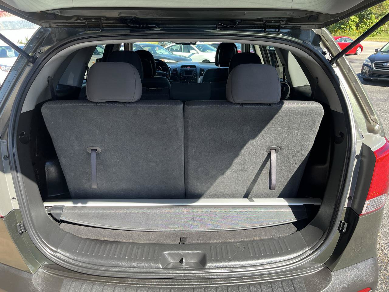 Used 2013 Kia Sorento LX w/ Convenience Pkg AWD/4WD image 9