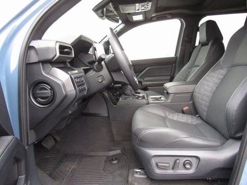 New 2025 Toyota 4Runner TRD Off-Road Premium AWD/4WD image 10