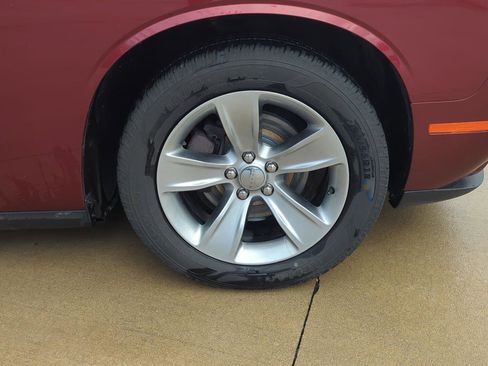 Used 2020 Dodge Challenger SXT w/ Driver Convenience Group image 28