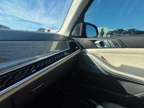 Used 2024 BMW X7 M60i w/ Executive Package AWD/4WD image 26