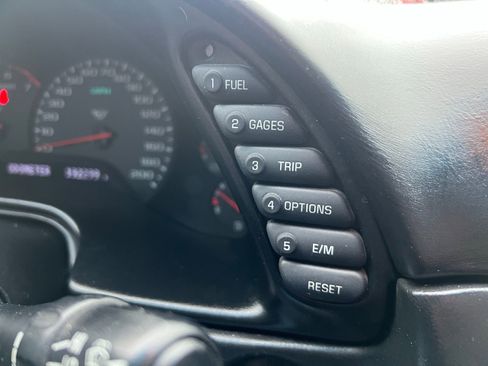 Used 1997 Chevrolet Corvette Coupe w/ Performance Handling Pkg image 29