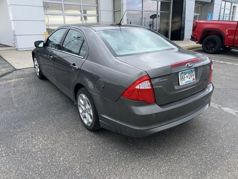 Used 2011 Ford Fusion SE image 8