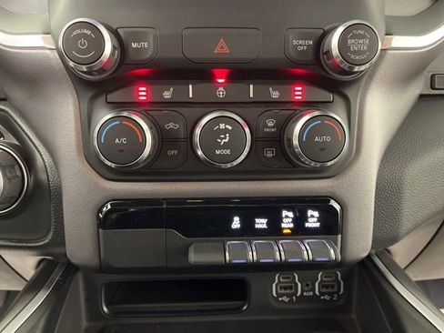 Used 2023 RAM 1500 Big Horn image 27