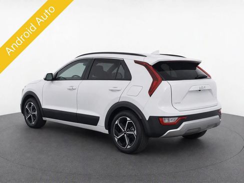 Certified 2025 Kia Niro LX FWD image 4