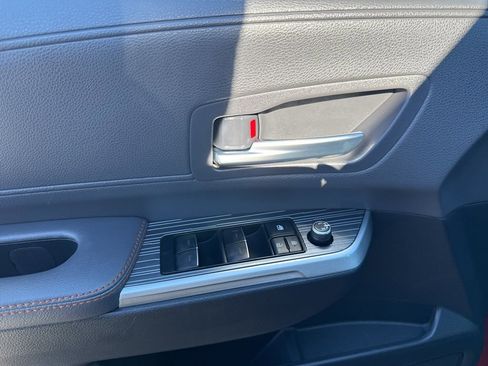 Used 2022 Toyota Sienna XSE image 17