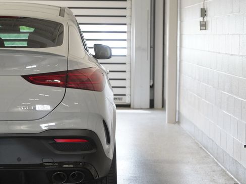 New 2026 Mercedes-Benz GLE 53 AMG 4MATIC Coupe image 13