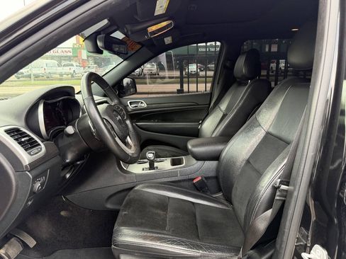 Used 2015 Jeep Grand Cherokee Altitude RWD image 10