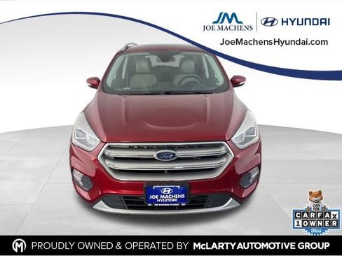 Used 2017 Ford Escape Titanium image 3