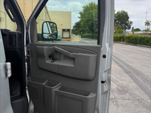 Used 2024 Chevrolet Express 2500 w/ Driver Convenience Package image 12