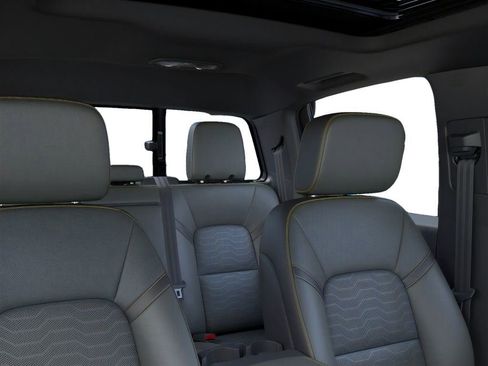 New 2026 Chevrolet Colorado ZR2 AWD/4WD image 24