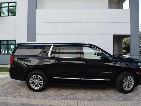 Used 2023 GMC Yukon XL SLT image 7