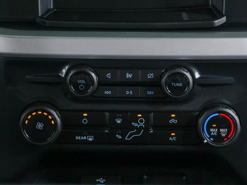 Used 2024 Ford F250 XLT w/ FX4 Off-Road Package AWD/4WD image 20