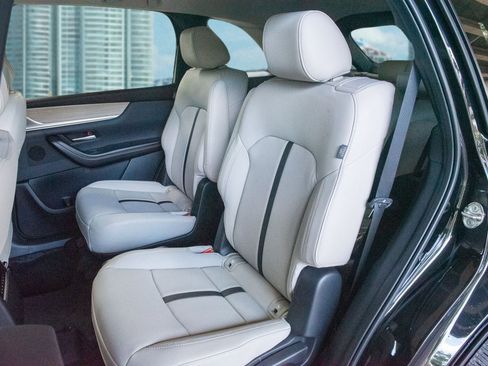 New 2025 MAZDA CX-90 3.3 Turbo w/ Preferred Package image 7