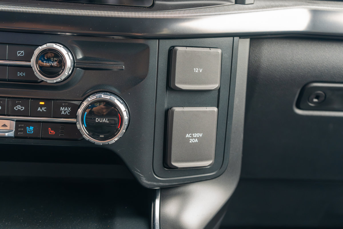 Used 2026 Ford F150 Raptor AWD/4WD image 38