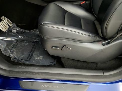 Used 2023 Tesla Model Y Performance AWD/4WD image 48