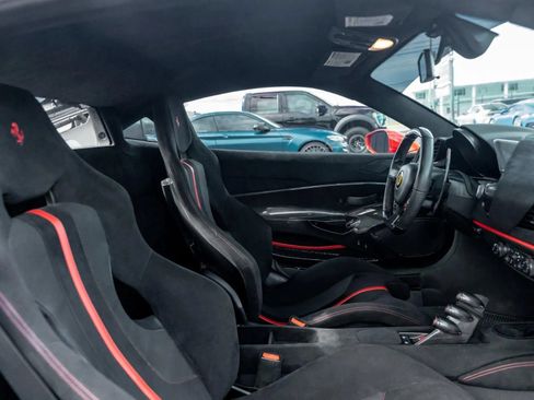 Used 2019 Ferrari 488 Pista Coupe RWD image 41