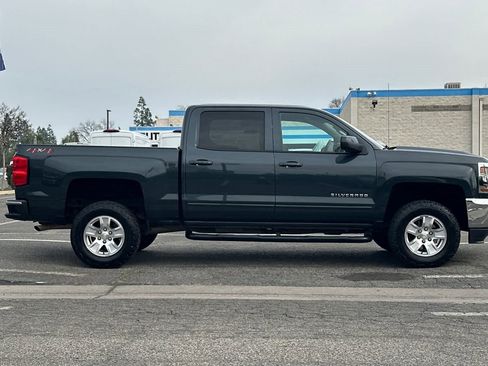 Used 2018 Chevrolet Silverado 1500 LT w/ All Star Edition image 9