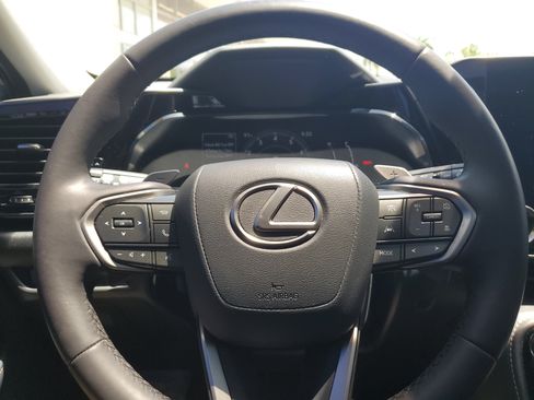 Used 2024 Lexus NX 250 FWD w/ Cold Area Package image 24