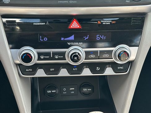 Used 2020 Hyundai Elantra Value Edition FWD image 15