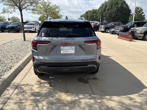 Used 2025 GMC Terrain Elevation w/ Elevation Premium Package AWD/4WD image 12