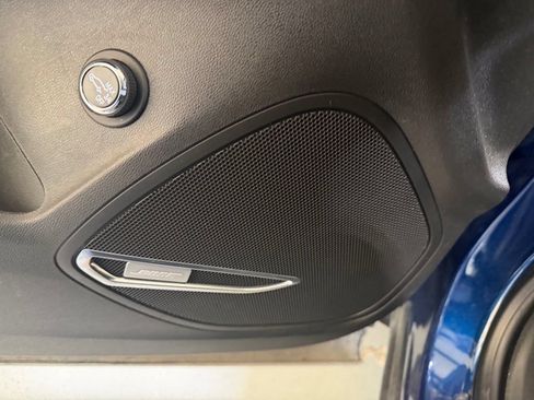 Used 2022 Buick Envision Essence w/ Technology Package I FWD image 4